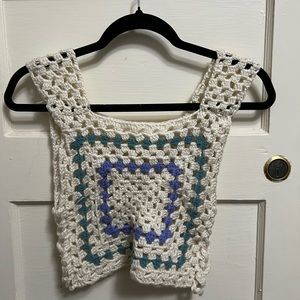 Granny square top from recycled yarn